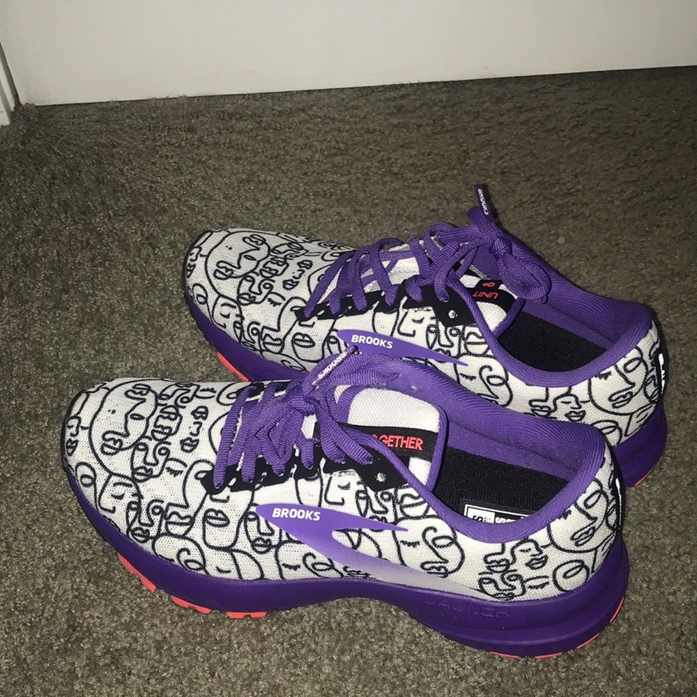 LIKE NEW Brooks Launch 7 - grl power shoe